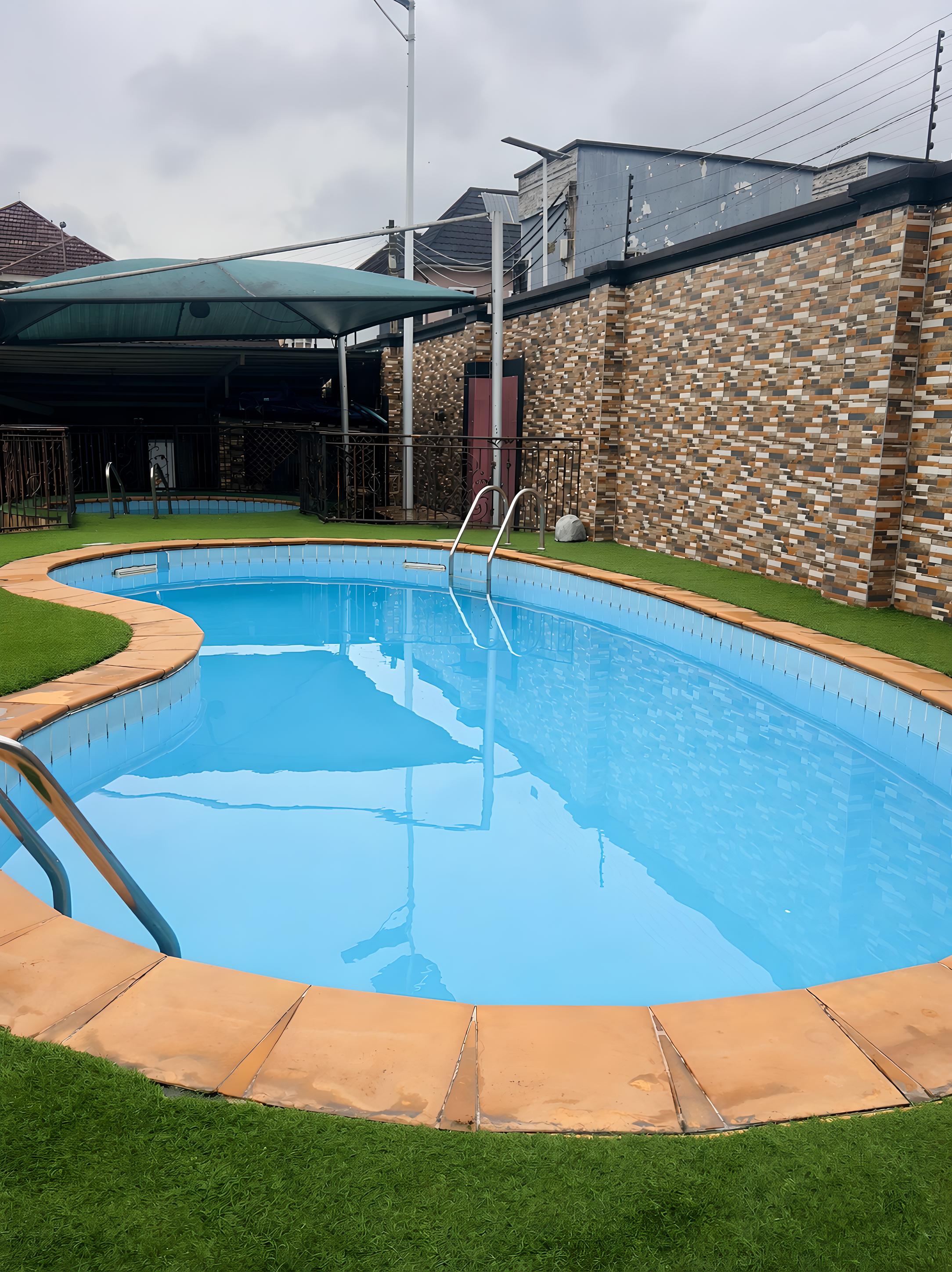 Dayspring Swimming pool
